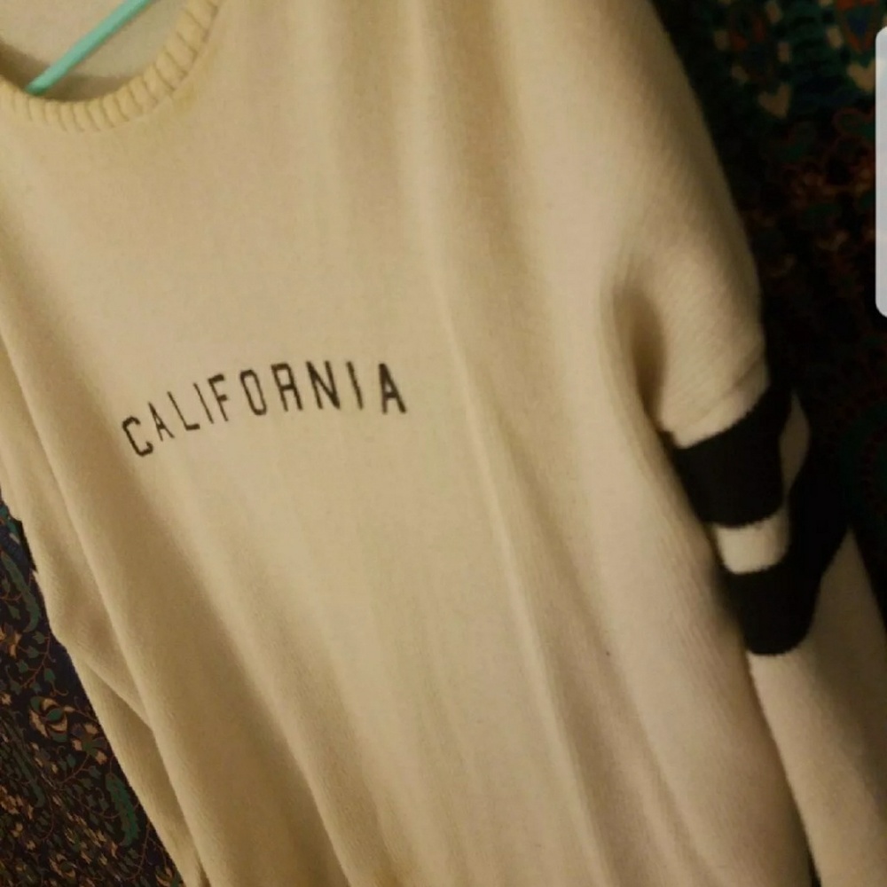 Brandy melville california sweater